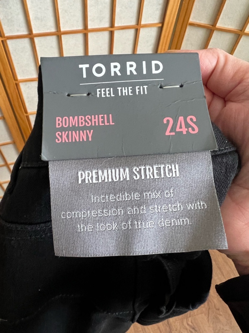 Torrid Bombshell Skinny Jeans 24S Black High Rise Distressed Stretch Plus Size - Picture 7 of 12
